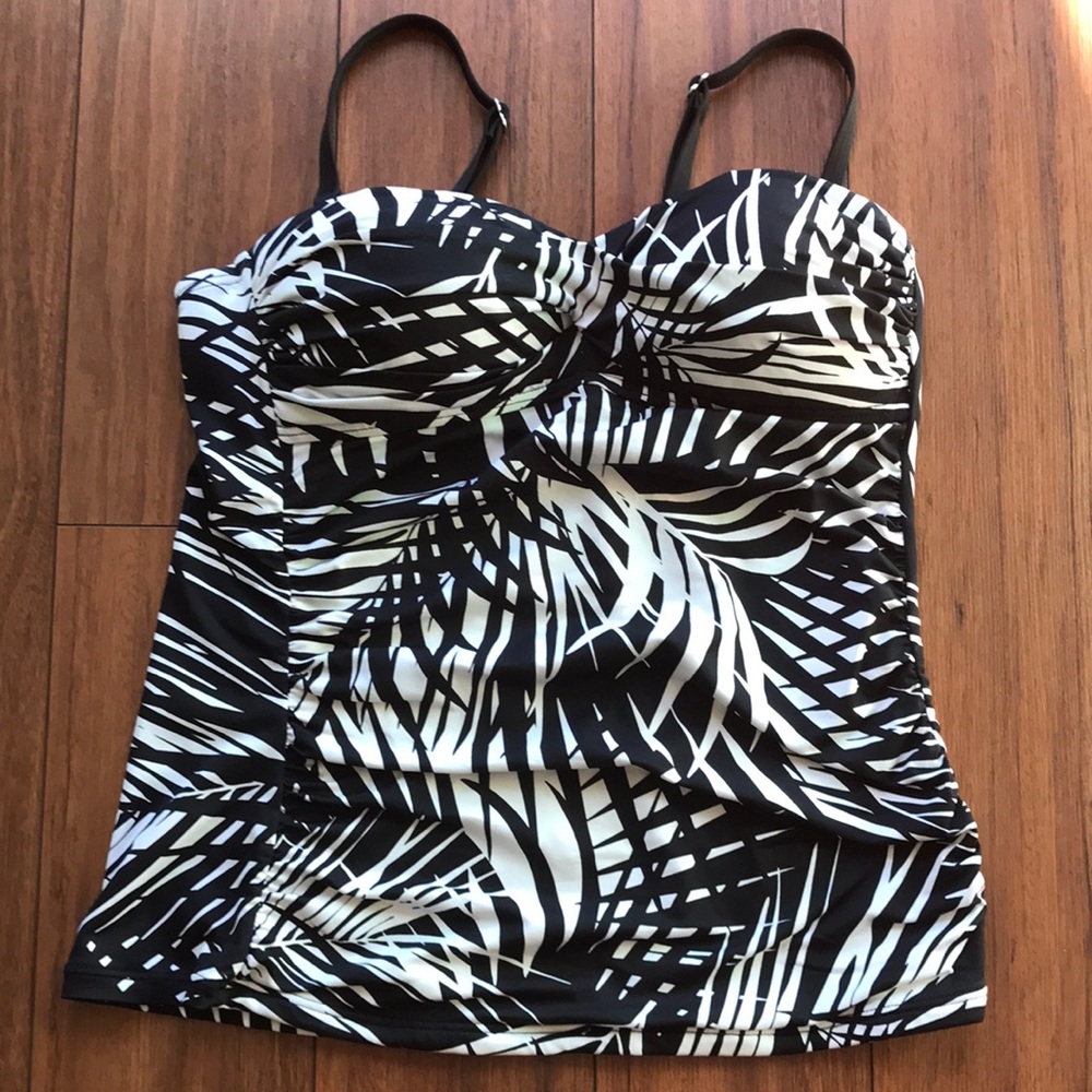 ☀️☀️Apt 9 Swim Top☀️☀️